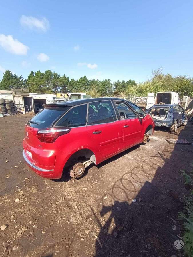 Citroen C4 Picasso по частям