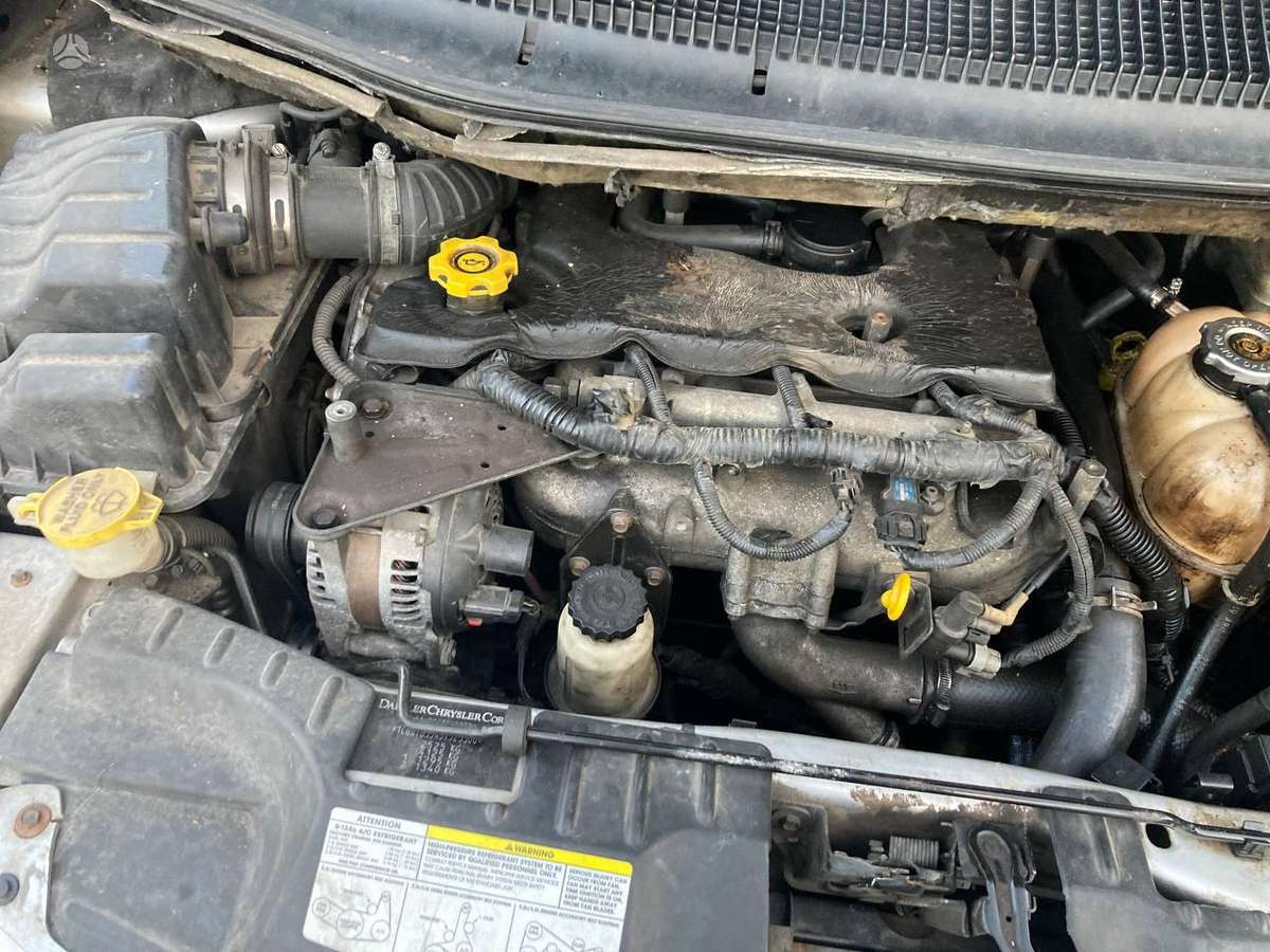 Chrysler Voyager rezerves daļās