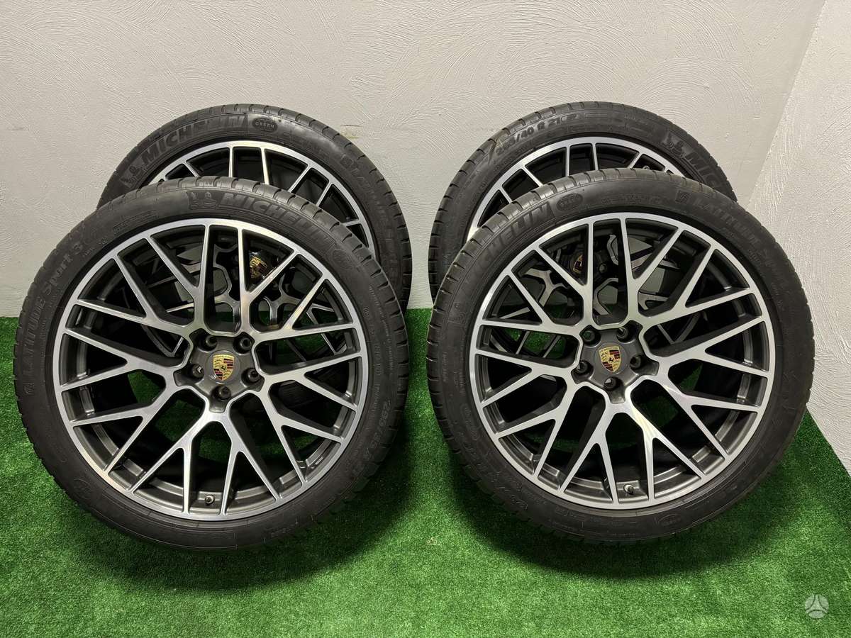Porsche MACAN, light alloy, R20