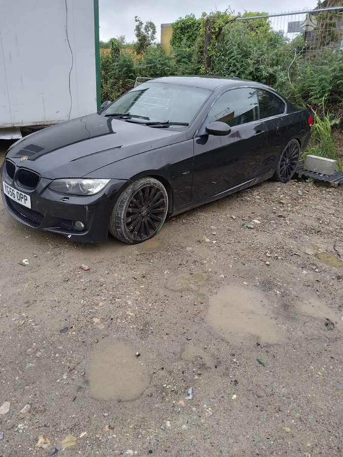 BMW 320 for parts