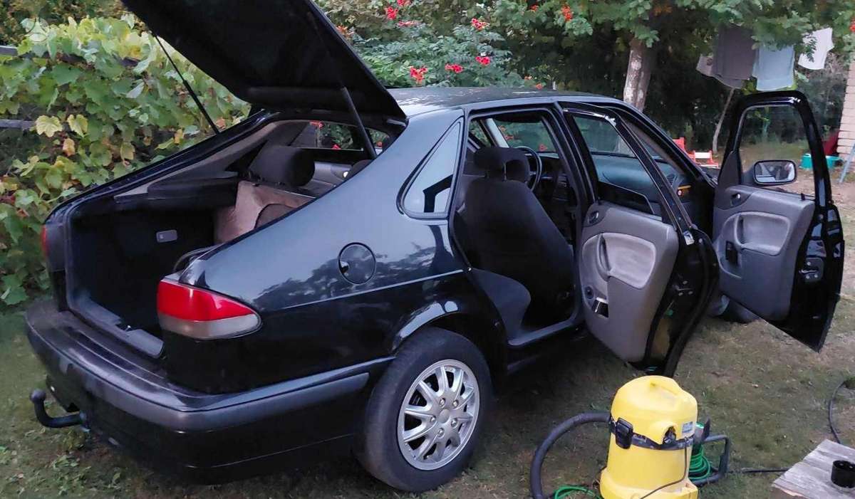 Saab 9-3, 2.2 l., hatchback
