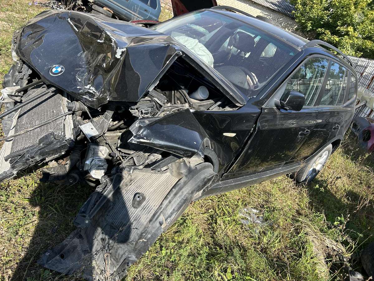 BMW X3 Dalis pristatome