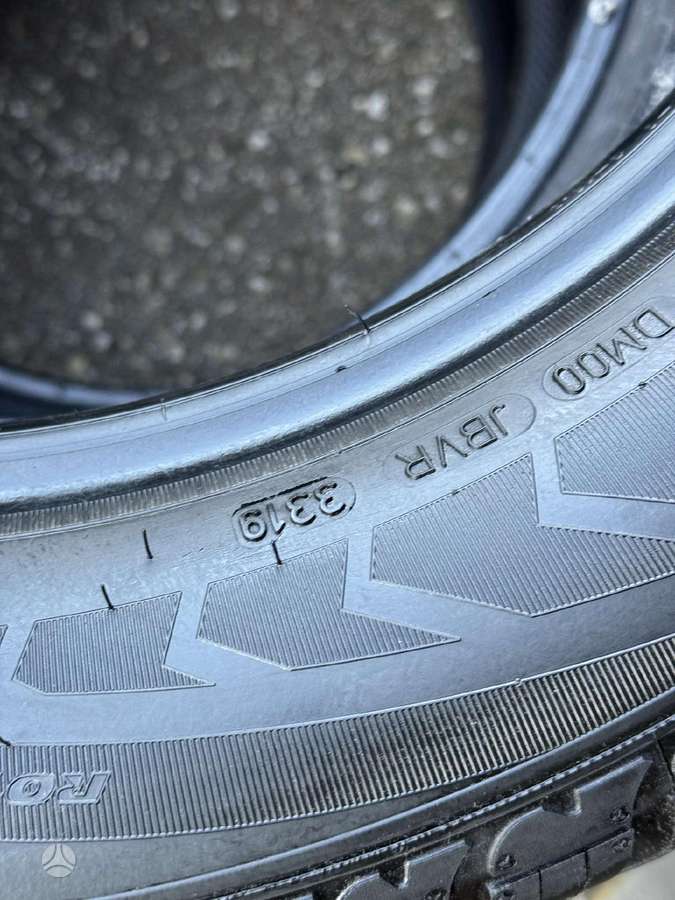 Goodyear ULTRAGRIP 8 PERFORMANCE *, winter 225/55 R17