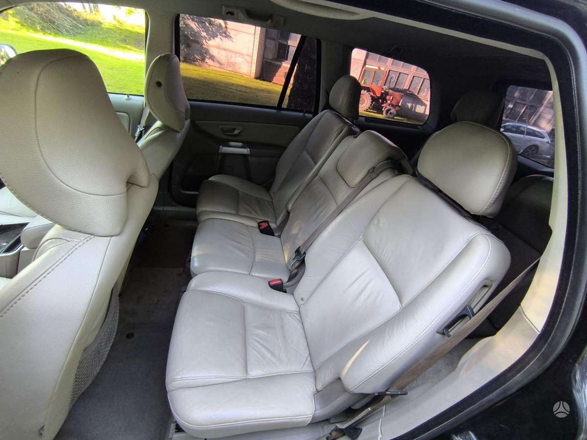 Volvo XC90 for parts