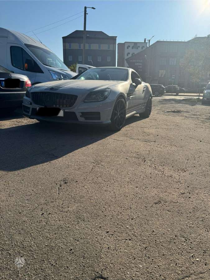 Mercedes-Benz SLK250
