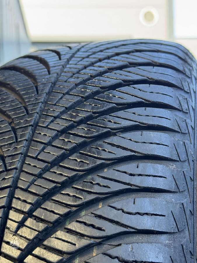 Goodyear VECTOR 4 SEASONS GEN-2, universalios 215/55 R17