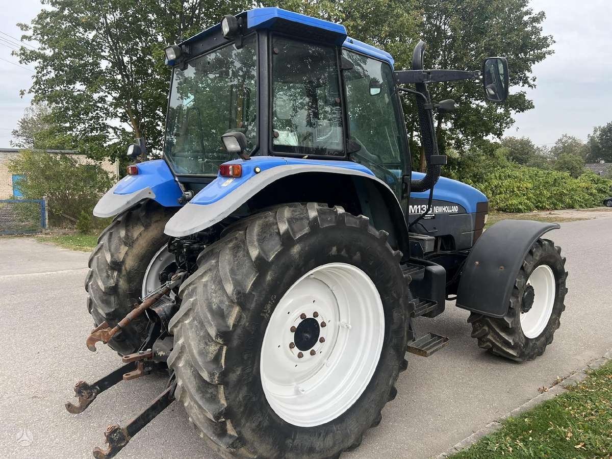 New Holland TM 135, traktoriai