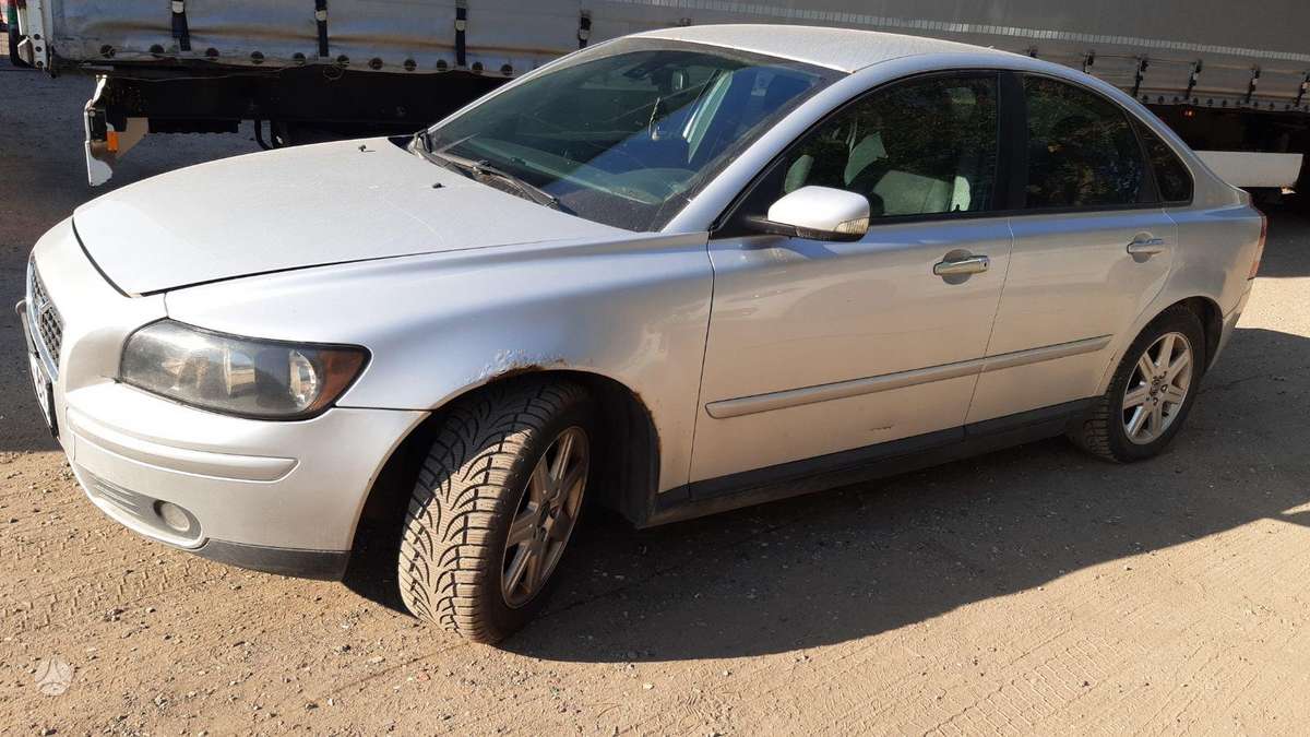 Volvo S40