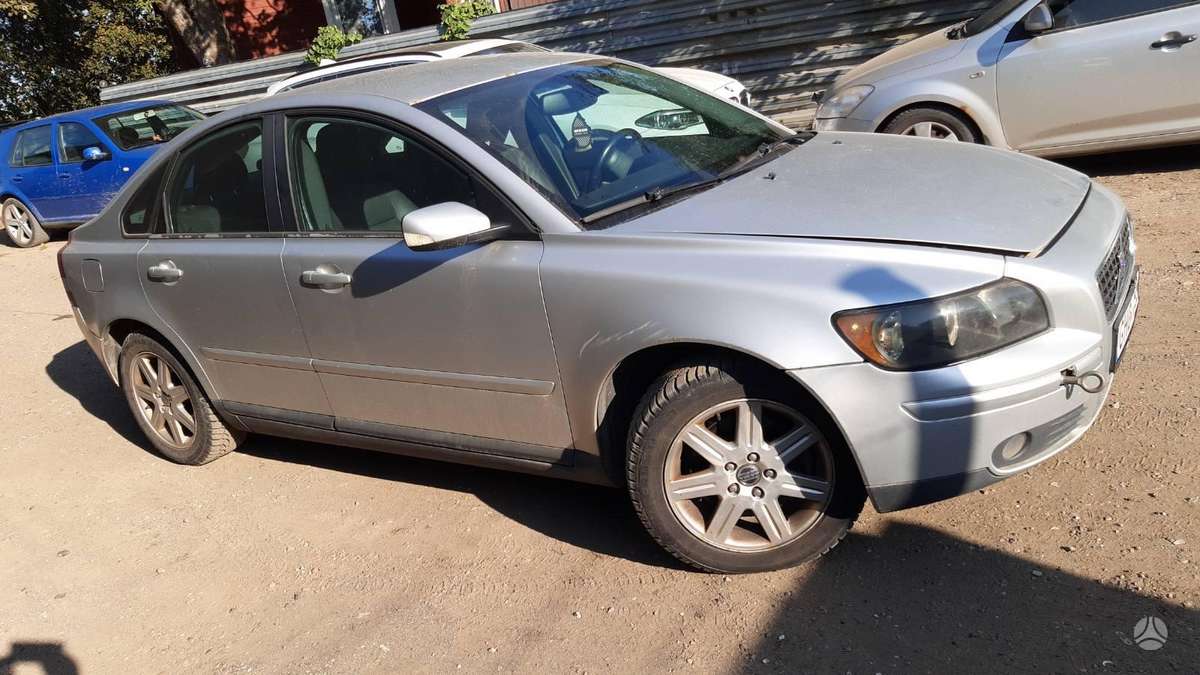 Volvo S40