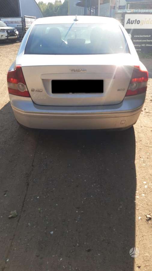 Volvo S40
