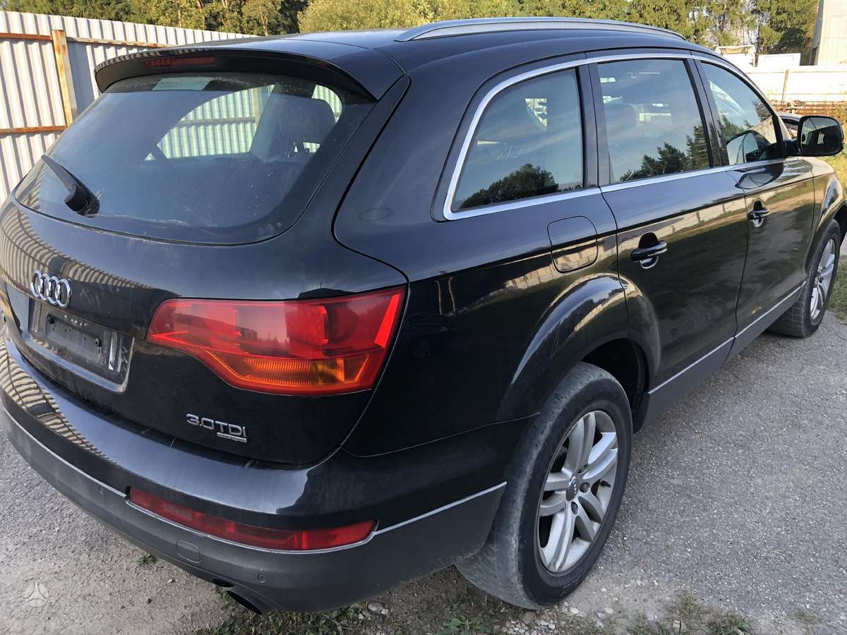 Audi Q7 по частям