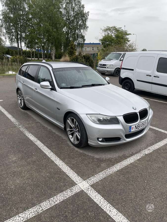 BMW 318, 2.0 l., wagon