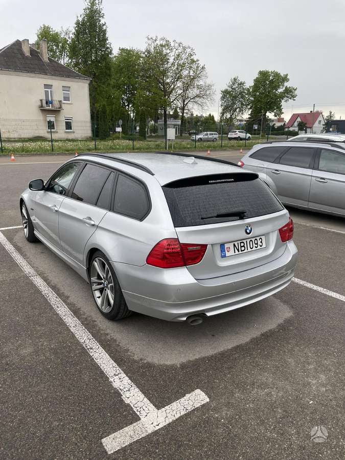 BMW 318, 2.0 l., wagon