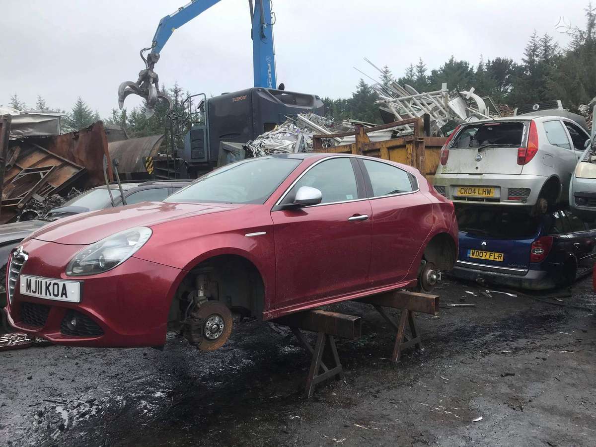Alfa Romeo Giulietta по частям