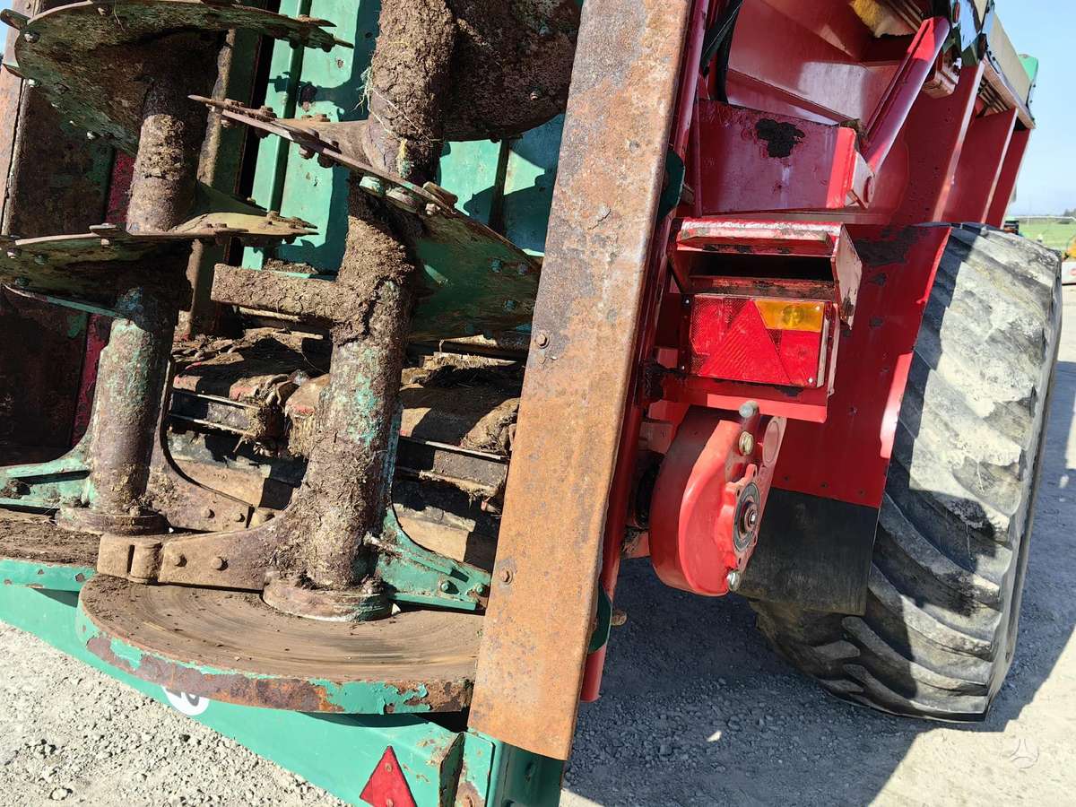 Deguillaume FORCE 18D, manure shakers, compost shredders