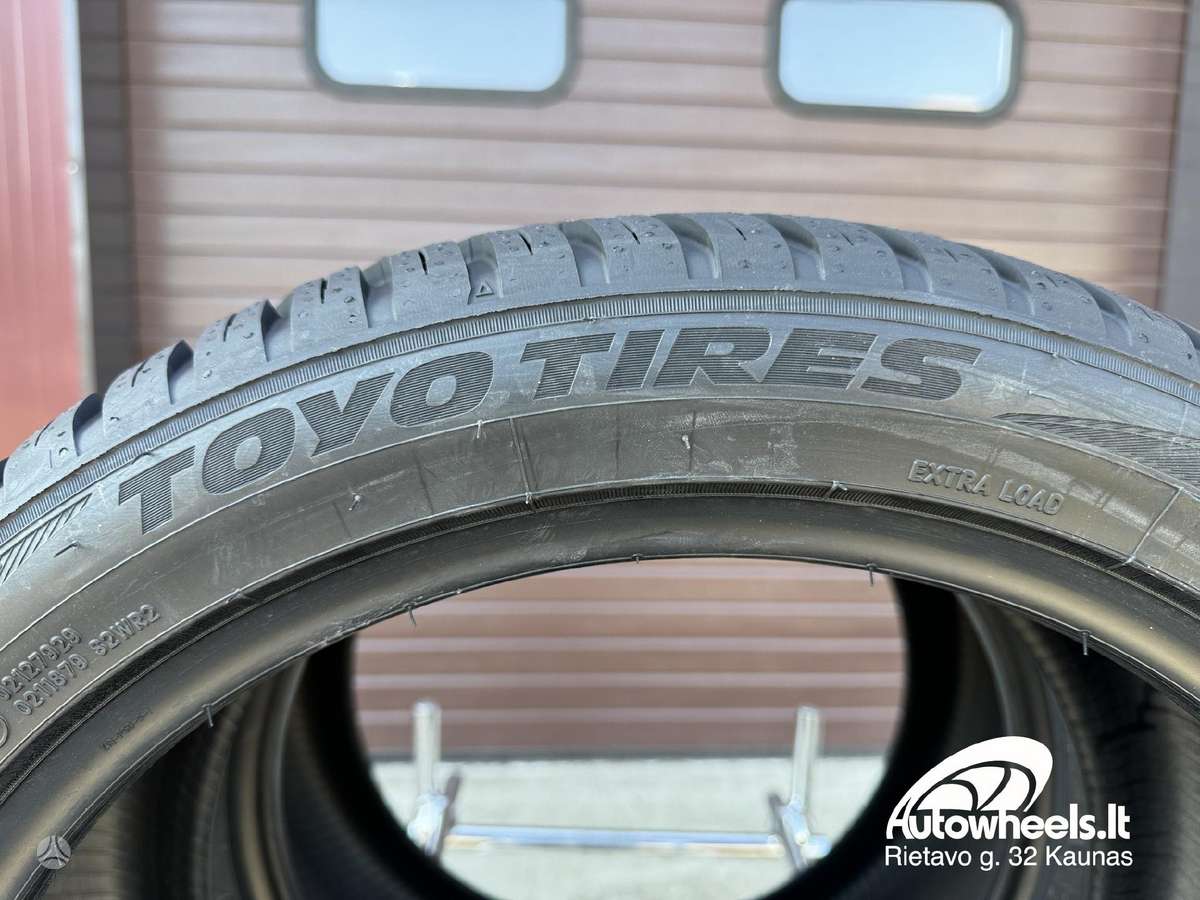 Toyo Celsius AS2, summer 245/40 R18