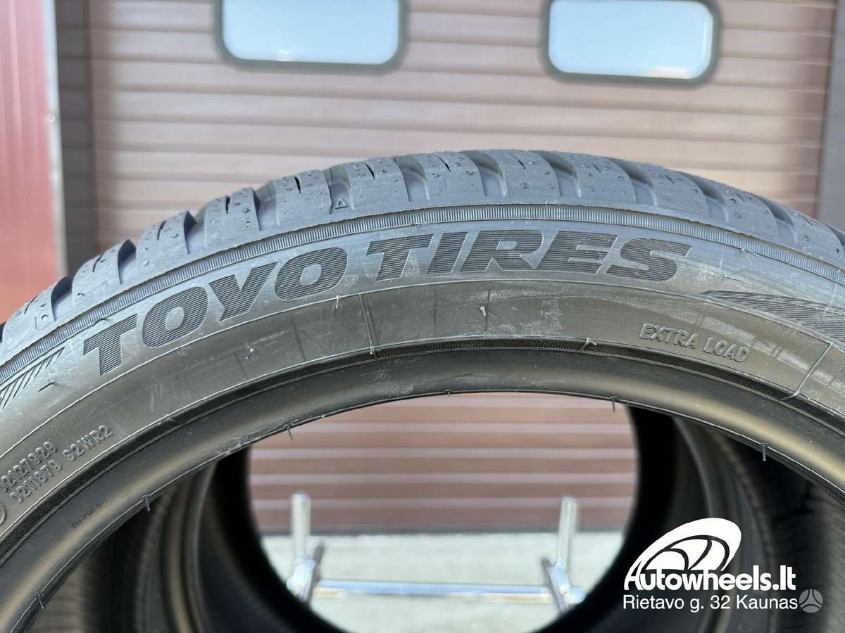 Toyo Celsius AS2, vasarinės 245/40 R18