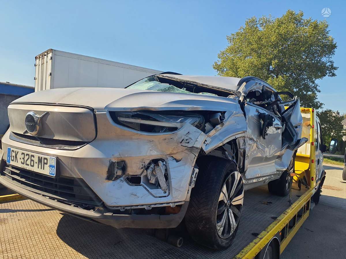 Volvo XC40