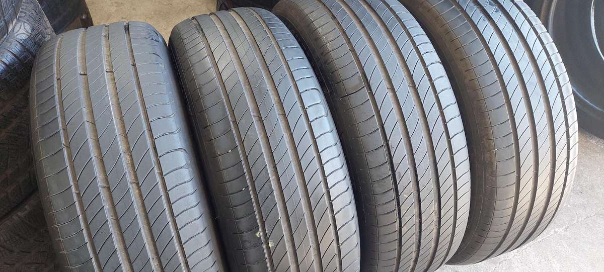 Michelin, vasarinės 215/60 R17