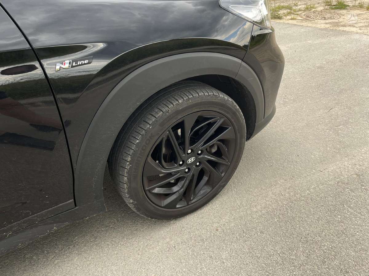 Hyundai Tucson for parts. Facelift