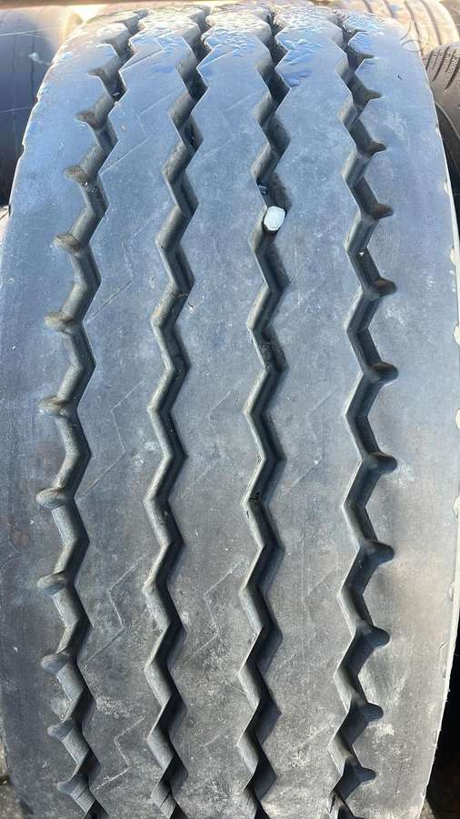 Dunlop, universalios 385/65 R22,5