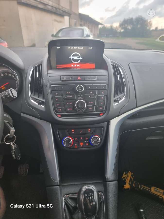 Opel Zafira по частям. Europa