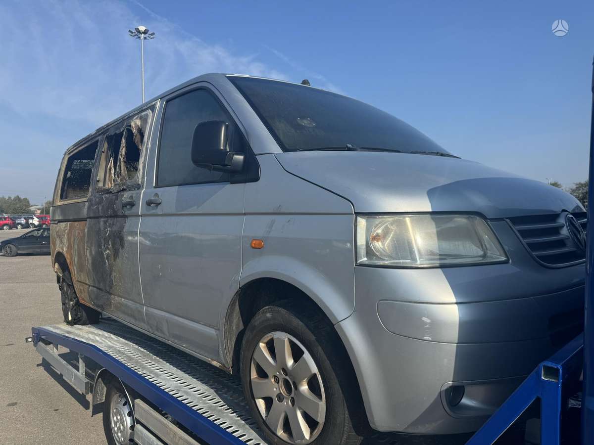 Volkswagen Caravelle Axd