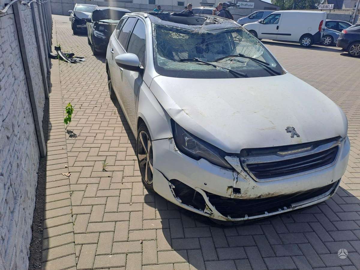 Peugeot 308 по частям. Europa