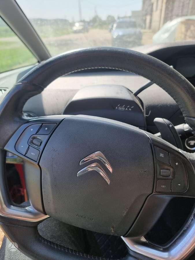 Citroen C4 Picasso dalimis