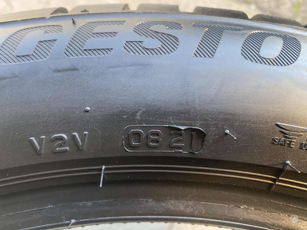 Bridgestone Blizzak lm001, winter 275/45 R20