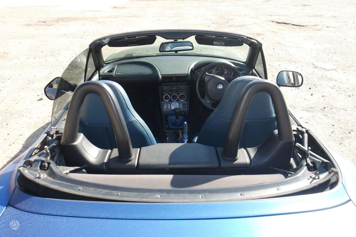 BMW Z3 dalimis