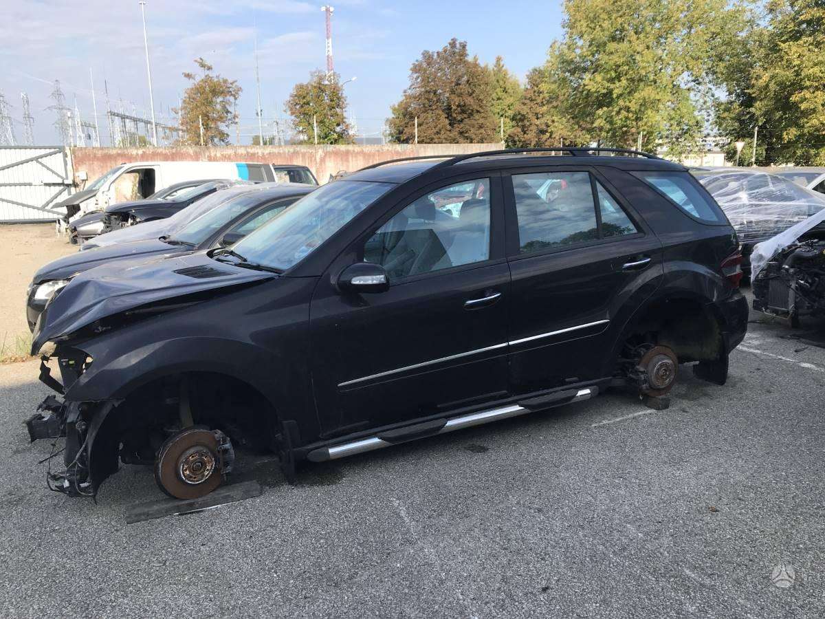 Mercedes-Benz ML350 по частям