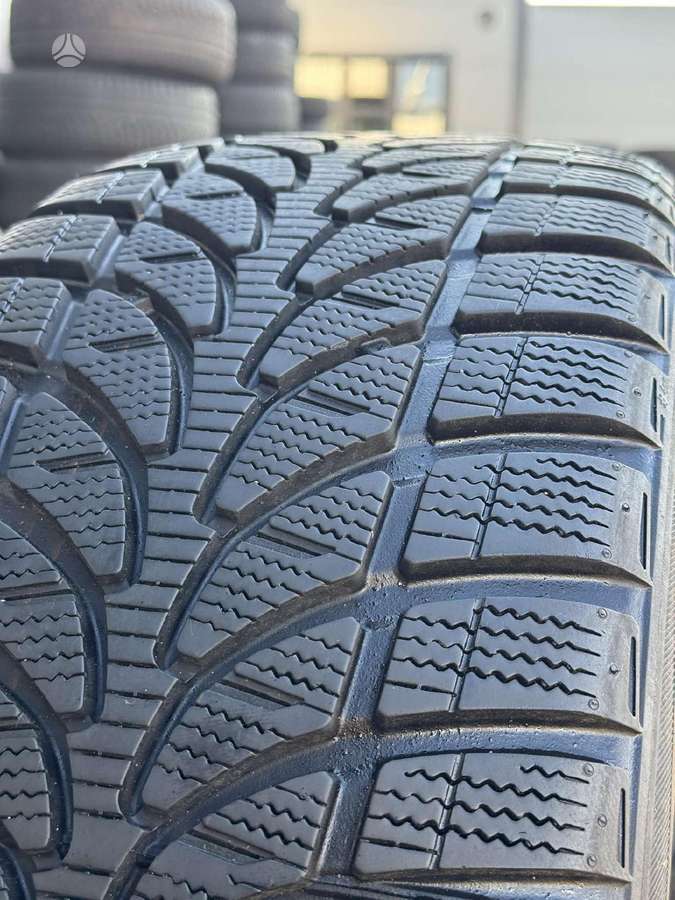 Bridgestone BLIZZAK LM-32, winter 225/45 R18