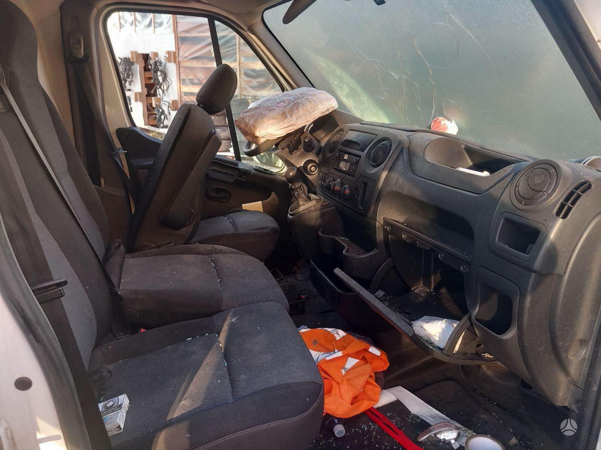 Renault Master, грузовые микроавтобусы