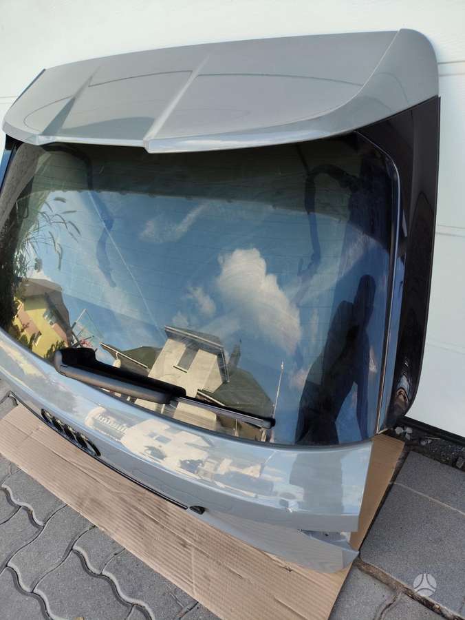 Audi A4 hood (front, rear)