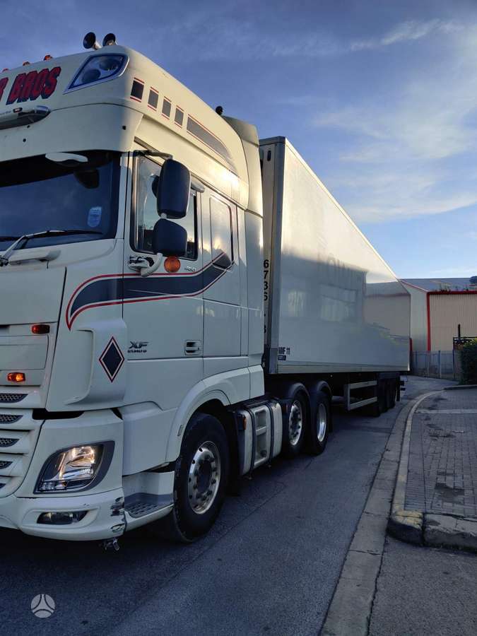DAF XF 460, double sleeper