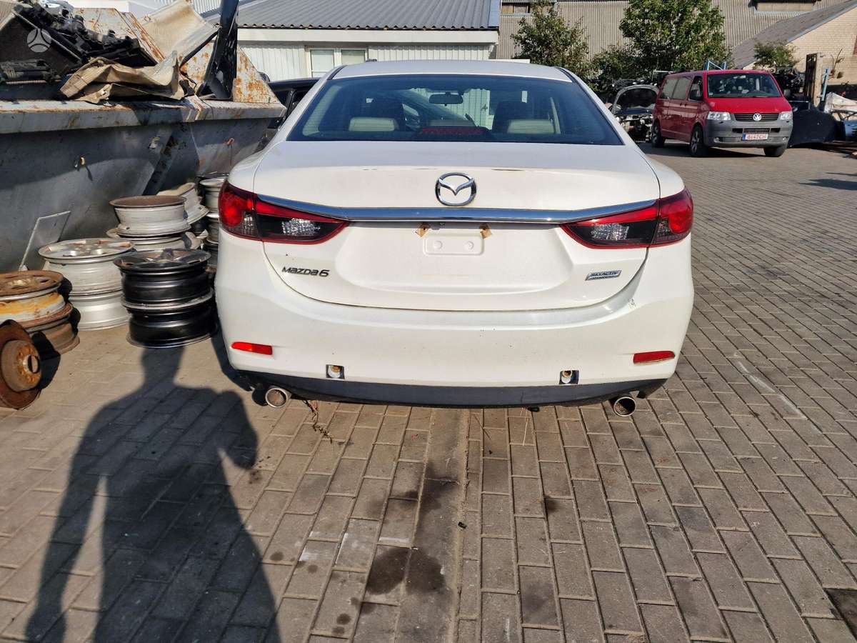 Mazda 6