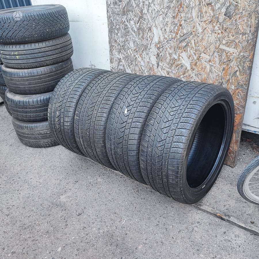 Pirelli +275/40-21, winter 305/35 R21