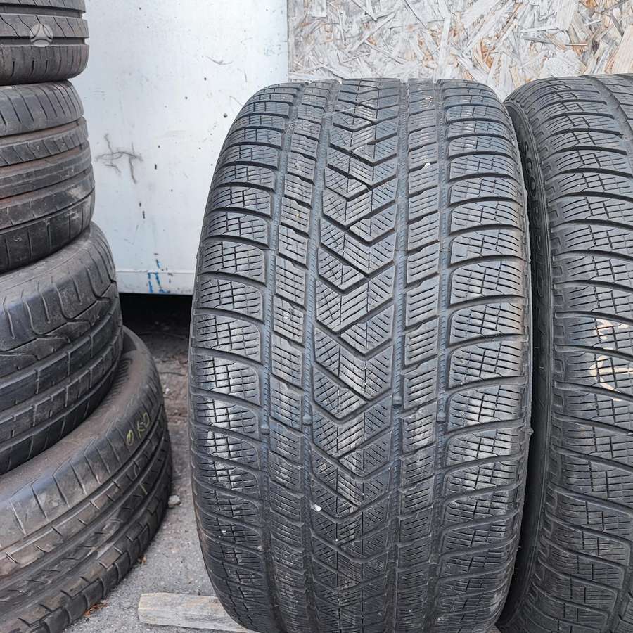 Pirelli +275/40-21, winter 305/35 R21