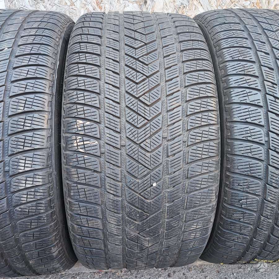 Pirelli +275/40-21, winter 305/35 R21