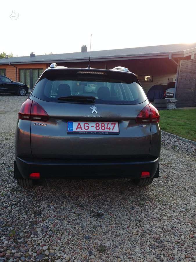 Peugeot 2008 - 7