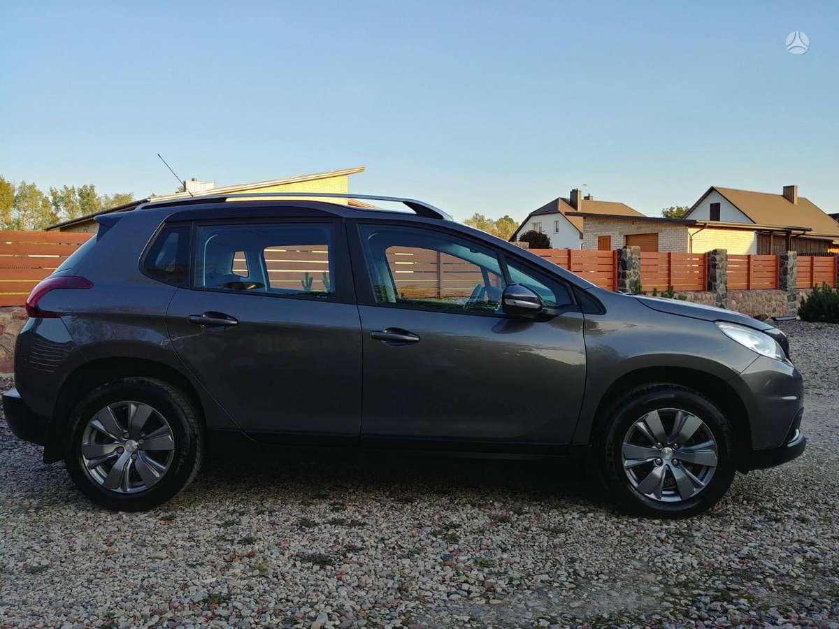 Peugeot 2008 - 11