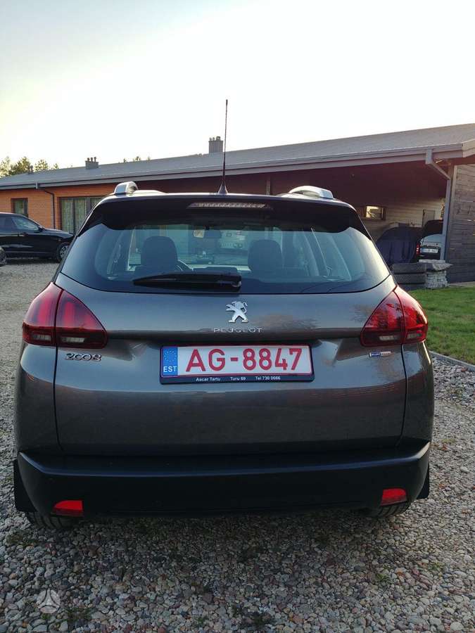 Peugeot 2008 - 12
