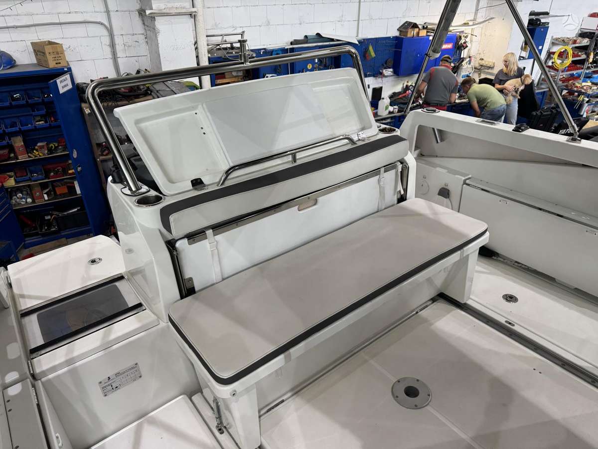 Beneteau Barracuda 8, yachts / cruisers