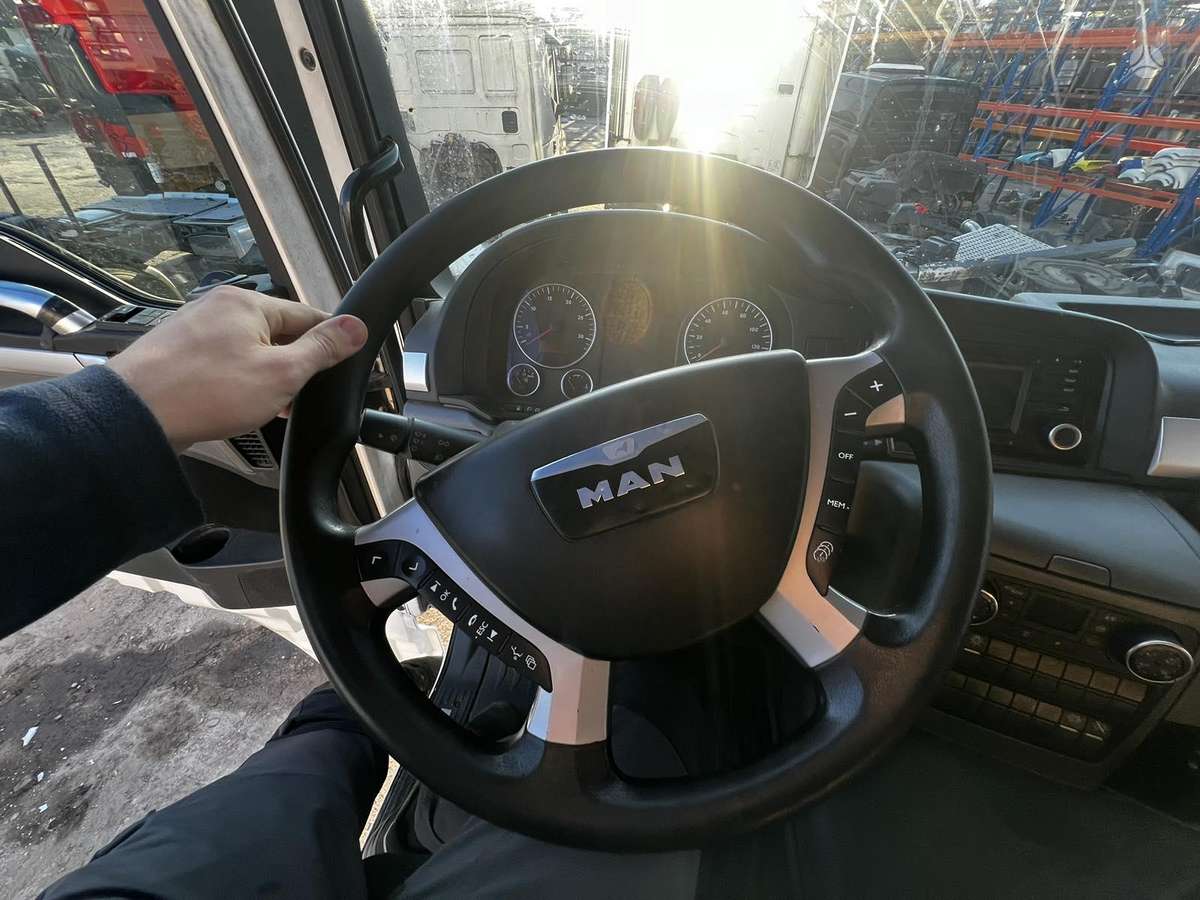 MAN TGX, vilcējs