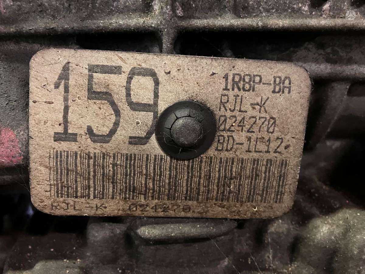 Jaguar S-Type по частям