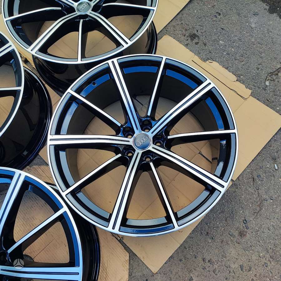 Audi, lengvojo lydinio, R22