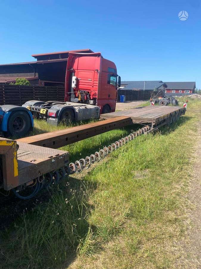 Nooteboom, spec. priekabos / puspriekabės