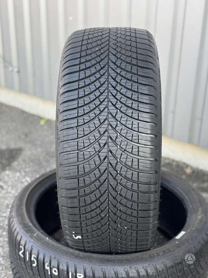Goodyear VECTOR 4 SEASONS GEN-3, universalios 215/40 R18