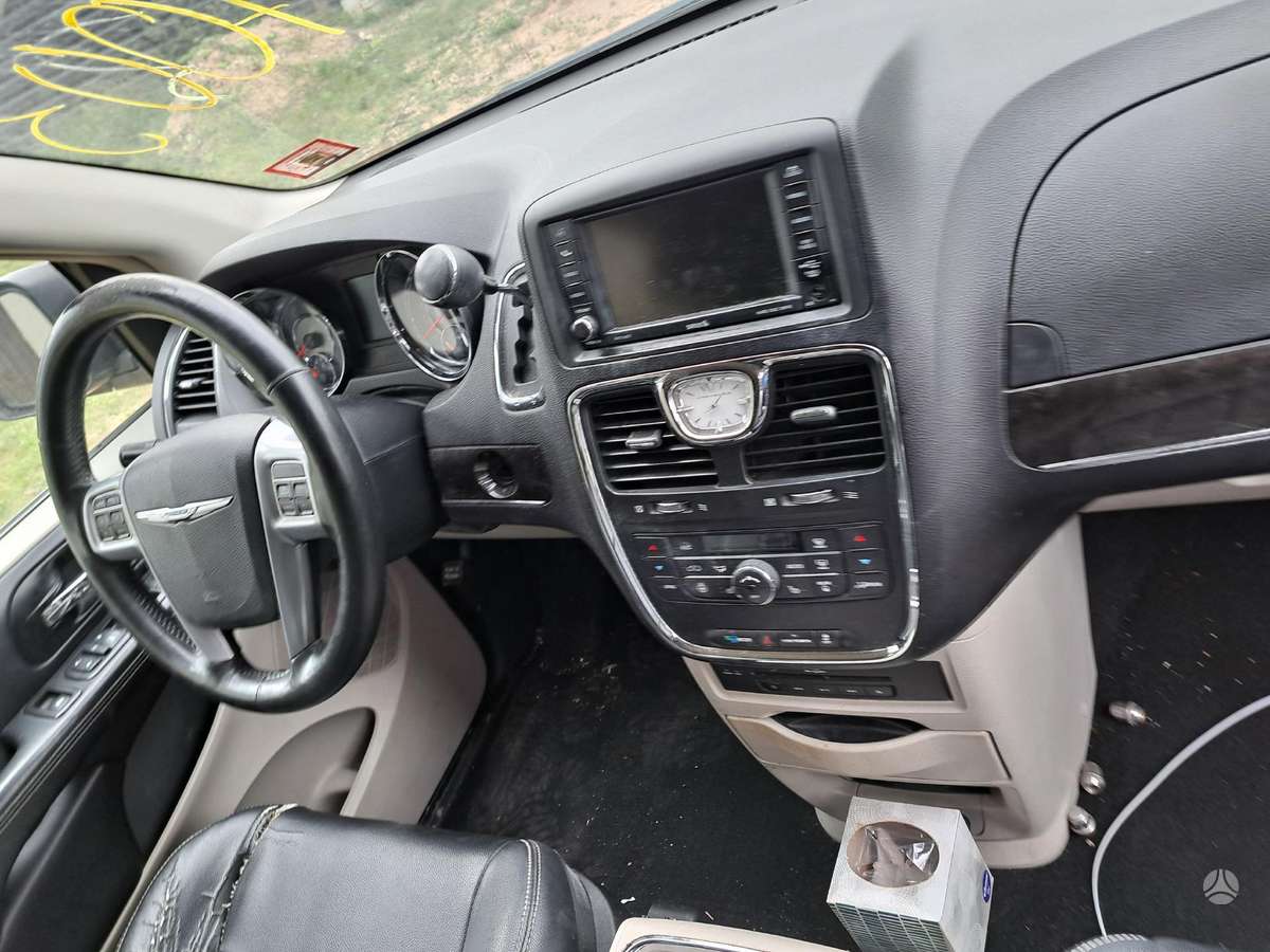Chrysler Town & Country